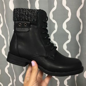 Shoes - Black cuff boot Shoes - Black cuff boot